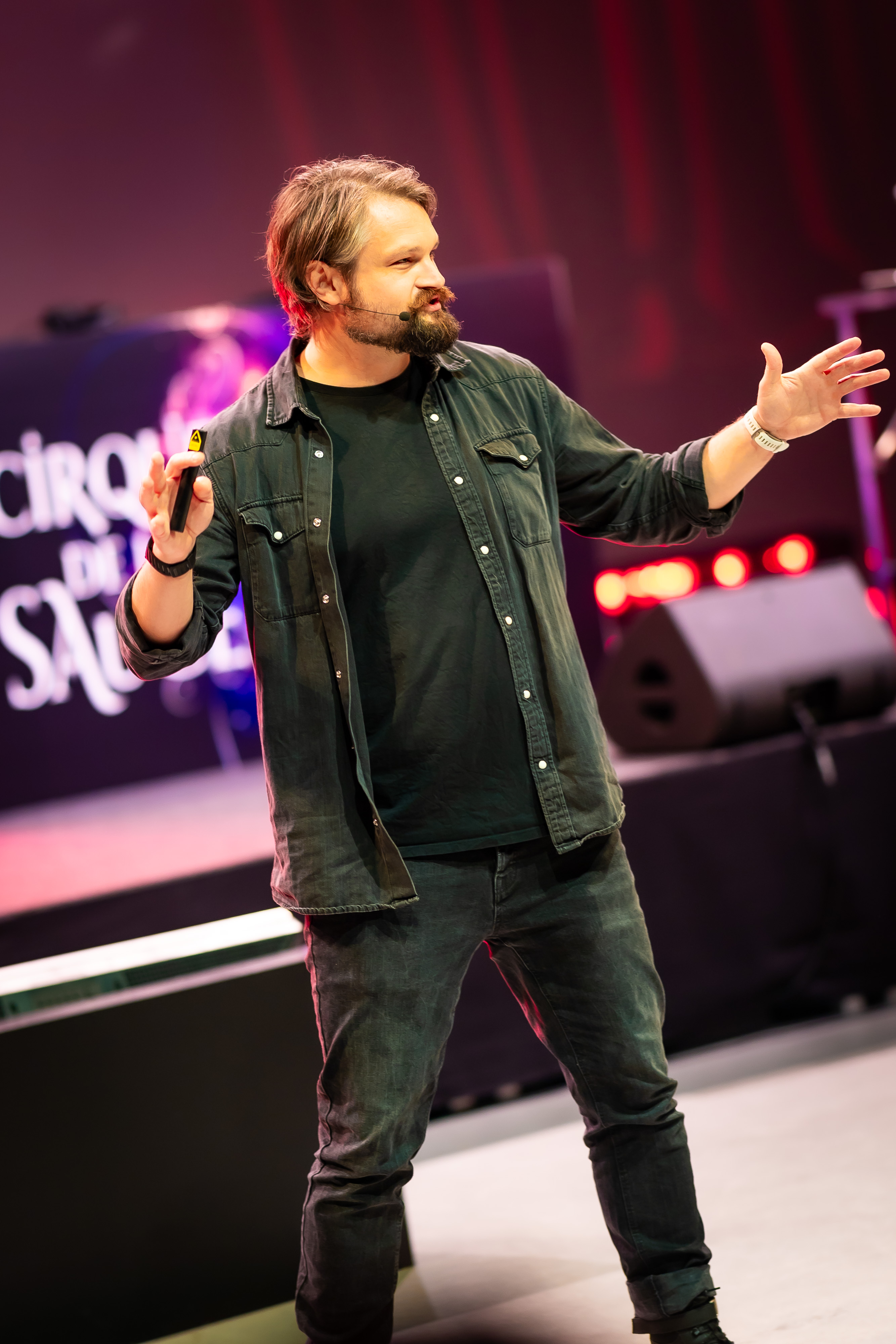 Aragorn presenting at Unilever